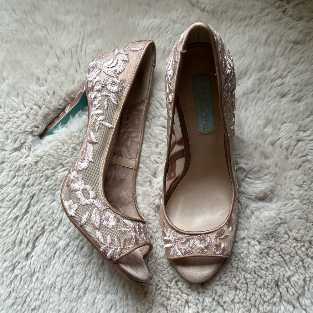 Betsey Johnson Pink Floral Lace Heels